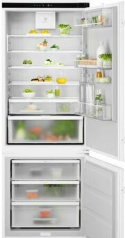 Electrolux GreenZone 700 E7TNGE75S фото